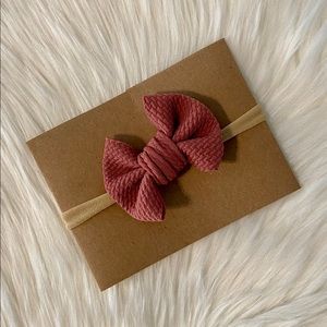 Mauve Bow on Nylon or Clip In